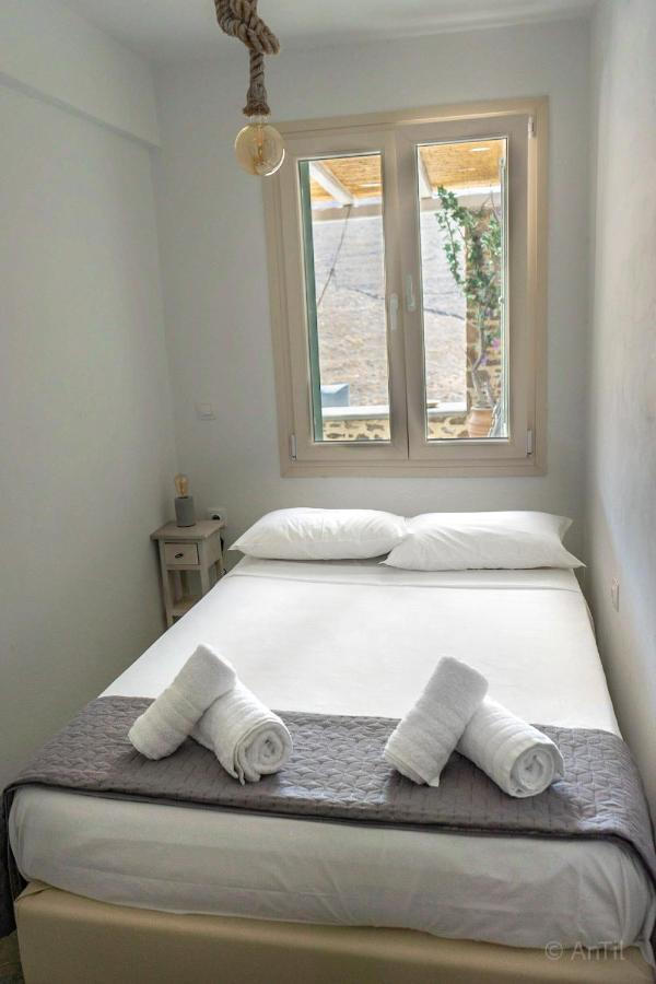 Kythnos Beach House ภายนอก รูปภาพ